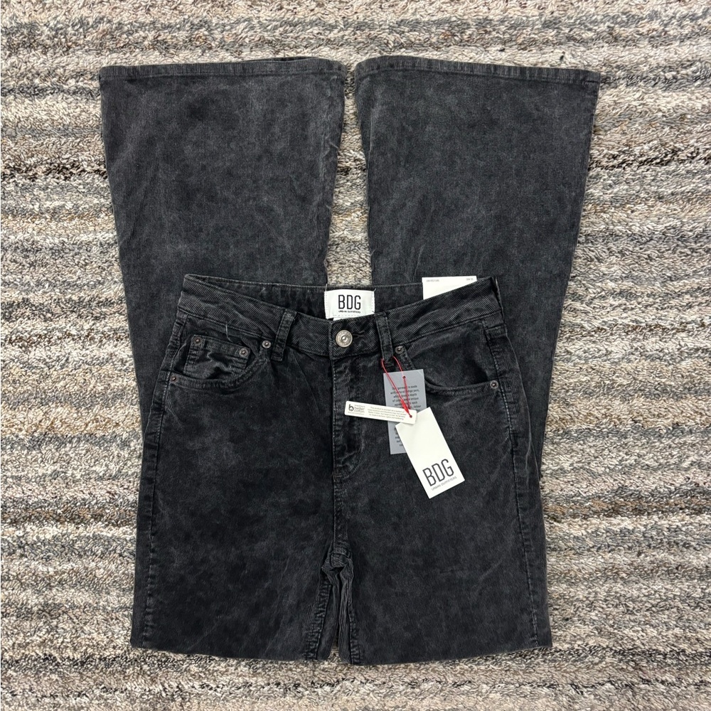BDG Low Rise Flare Leg Corduroy Jeans Sz 28Wx32L NWT | Urban Outfitters Jeans -